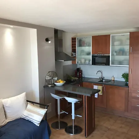 Maison 6 Personnes, Vue Mer, A 500m, Calme, Piscine Appartement